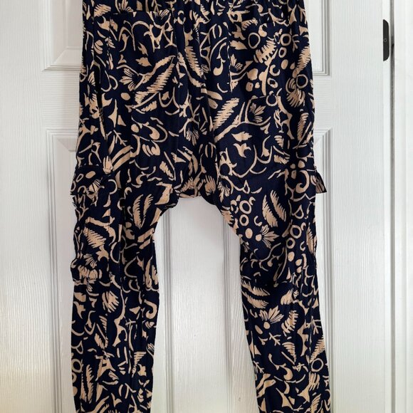 Anthropologie Hei Hei Harem Cargo Pants- Navy Cream size Medium - Picture 6 of 6